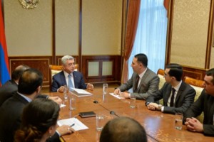 Նախագահը հանդիպել է «Երիտասարդ գիտնականների աջակցության ծրագրի» ղեկավար 
կազմին